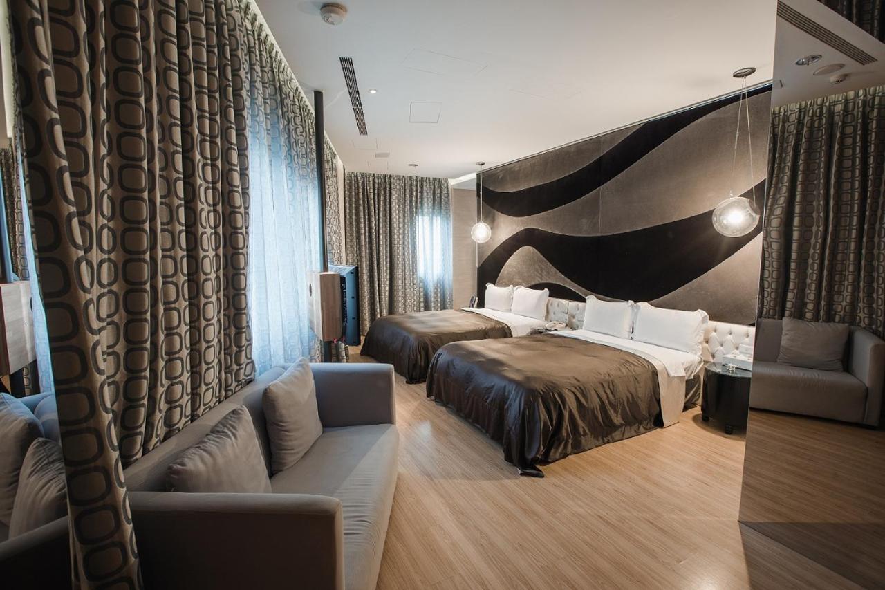 Motel Stars Taichung Exterior photo