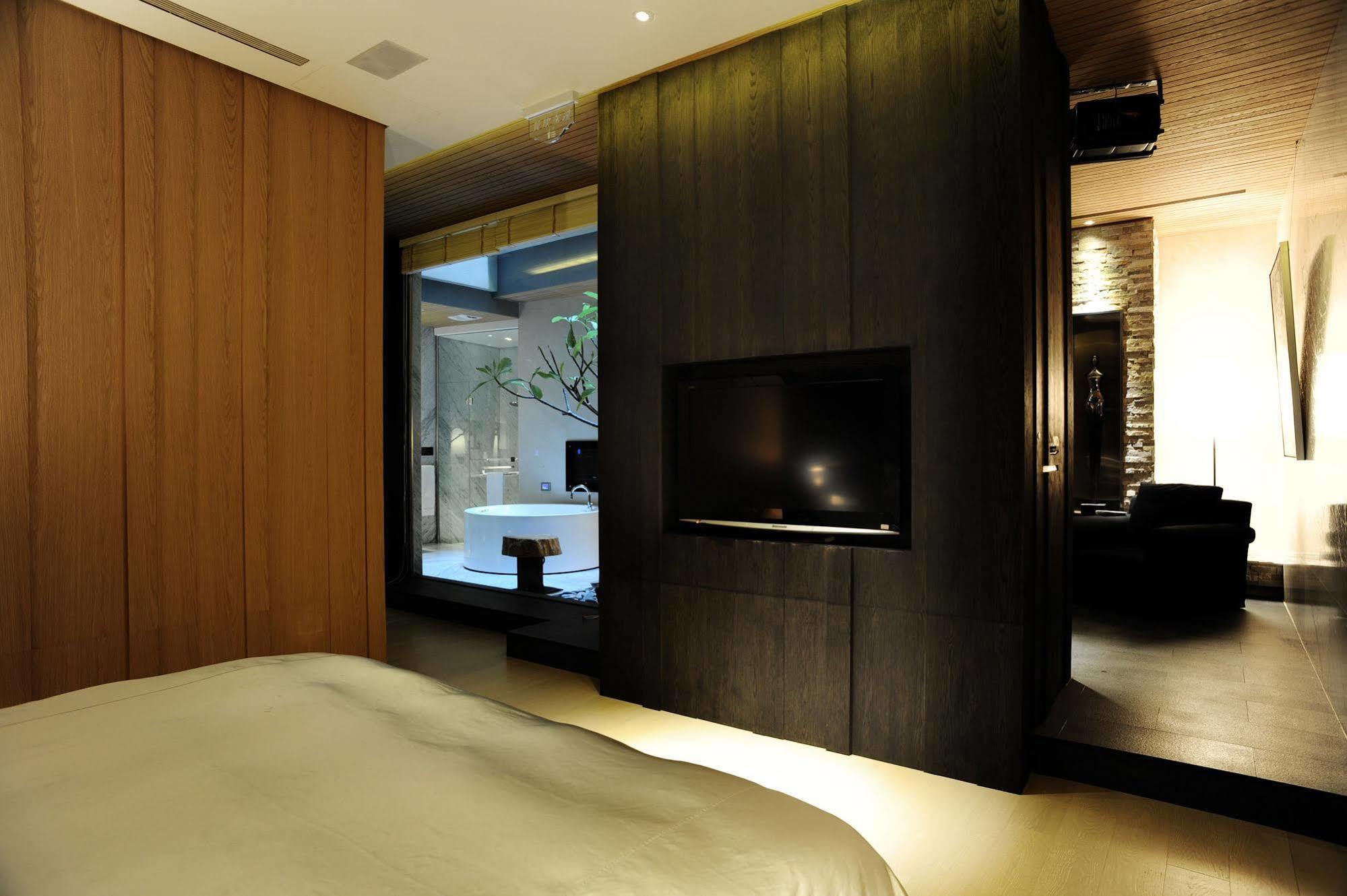Motel Stars Taichung Exterior photo