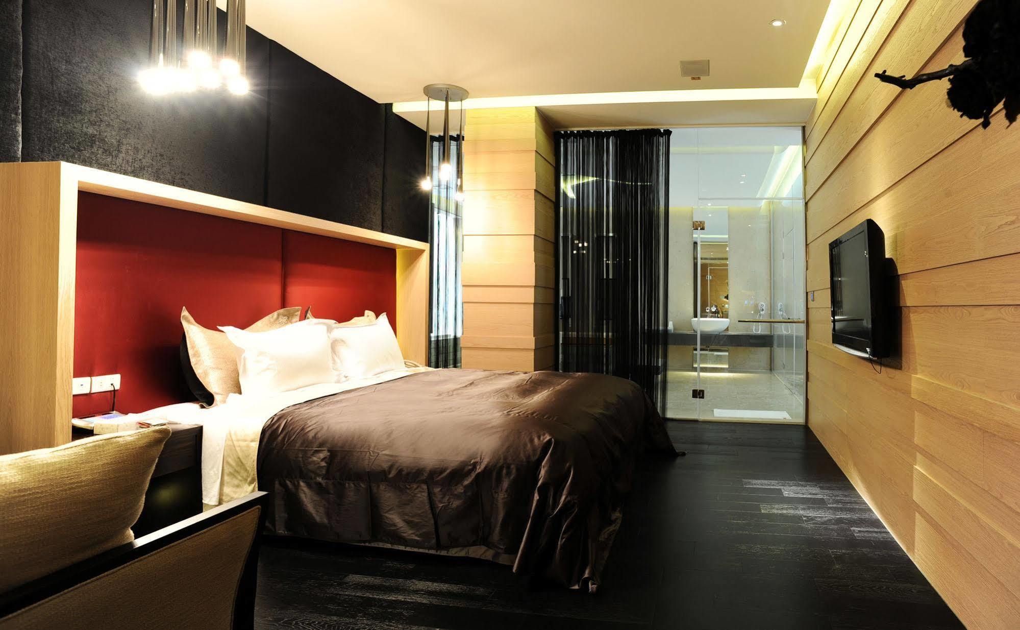 Motel Stars Taichung Exterior photo